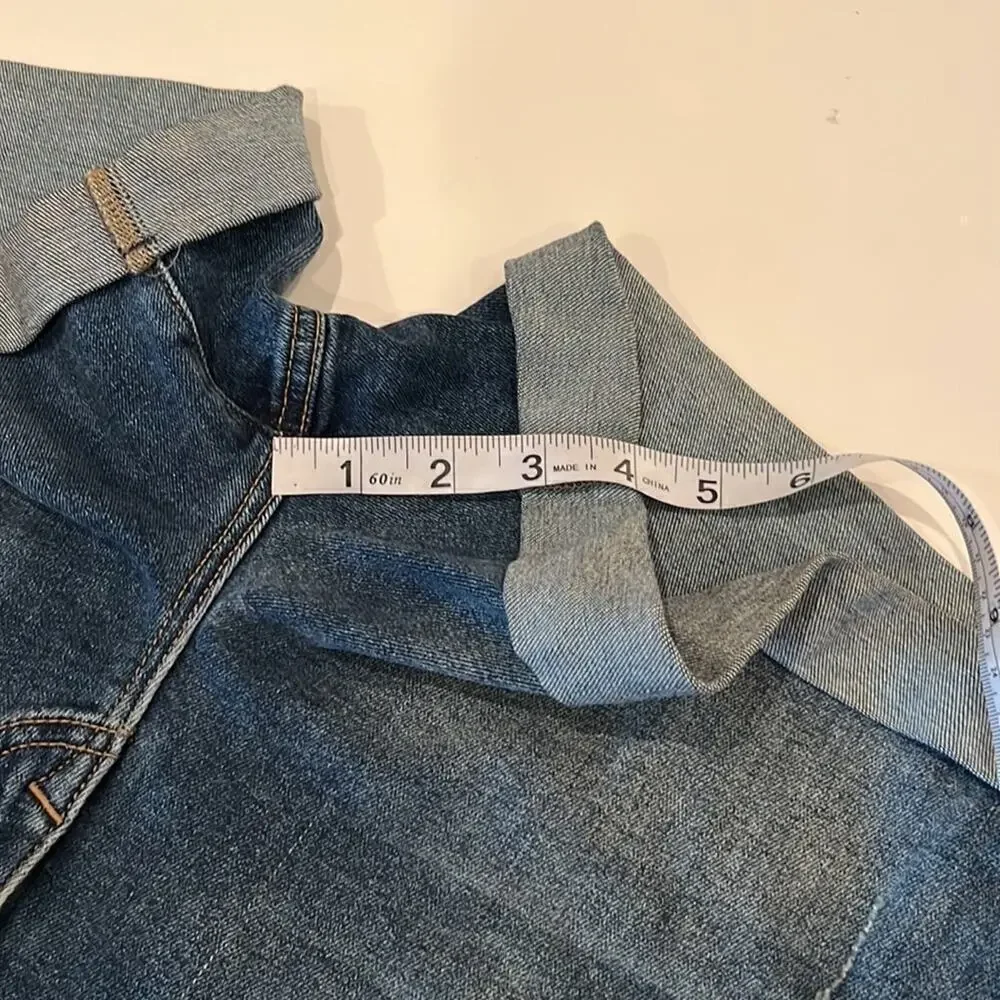 Level 99 4” Inseam High Rise Cuffed Shorts Size 29